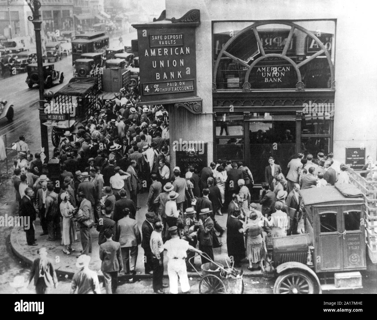 Crowd at New York's American Union Bank during a bank run early in the Great Depression, The Wall Street Crash of 1929, also known as te Stock Market Crash 1929 or the Great Crash, was a major stock market crash that occurred in late October 1929 Stock Photo