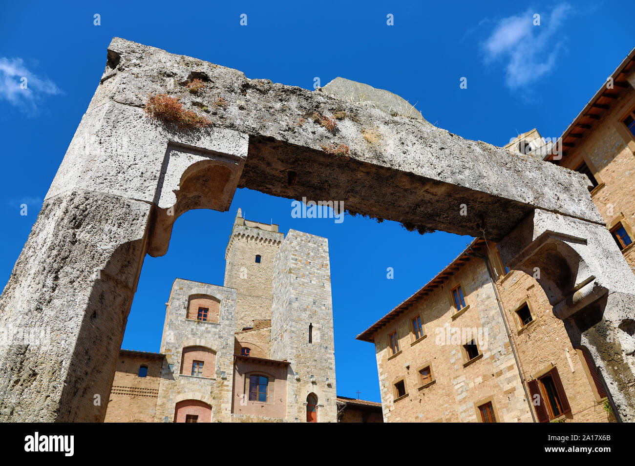 Well in the Piazza Cisterna in San Gimignano, Tuscany, Italy Stock Photo