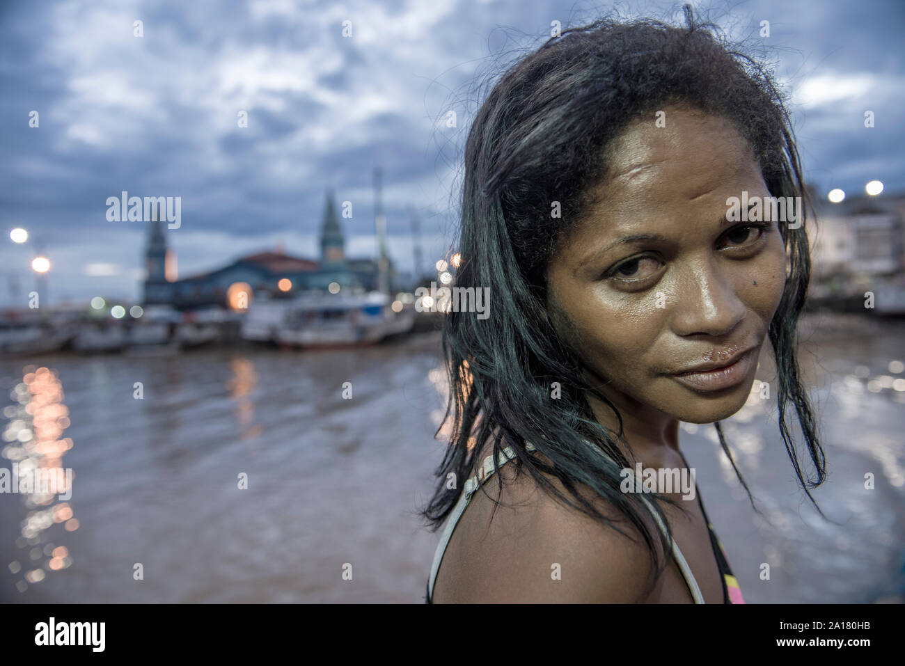 Homeless old woman street hi-res stock photography and images - Alamy