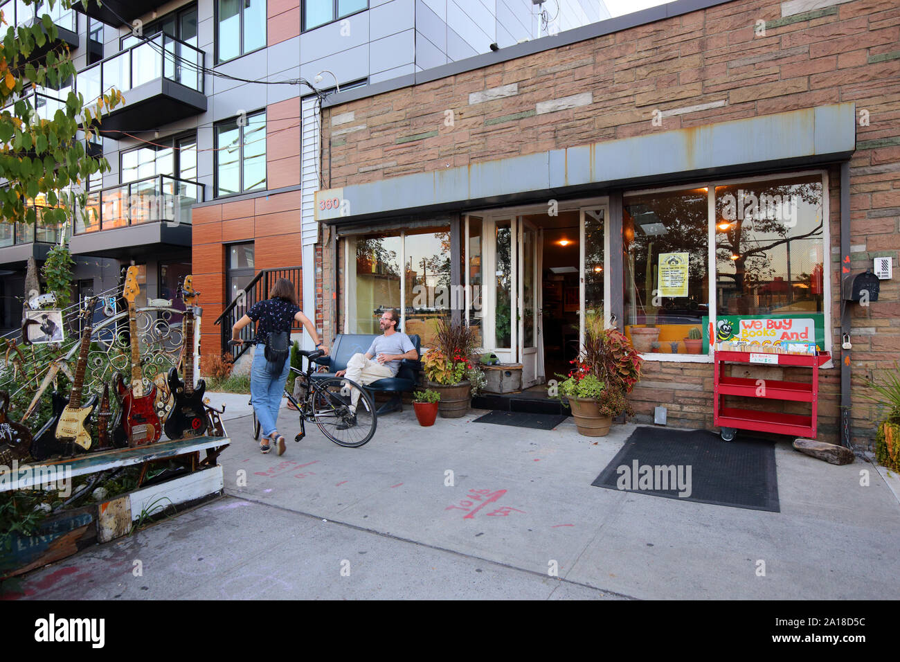 Record Shop, 360 Van Brunt St, Brooklyn, NY. exterior of a record store, and community space in red hook. Stock Photo