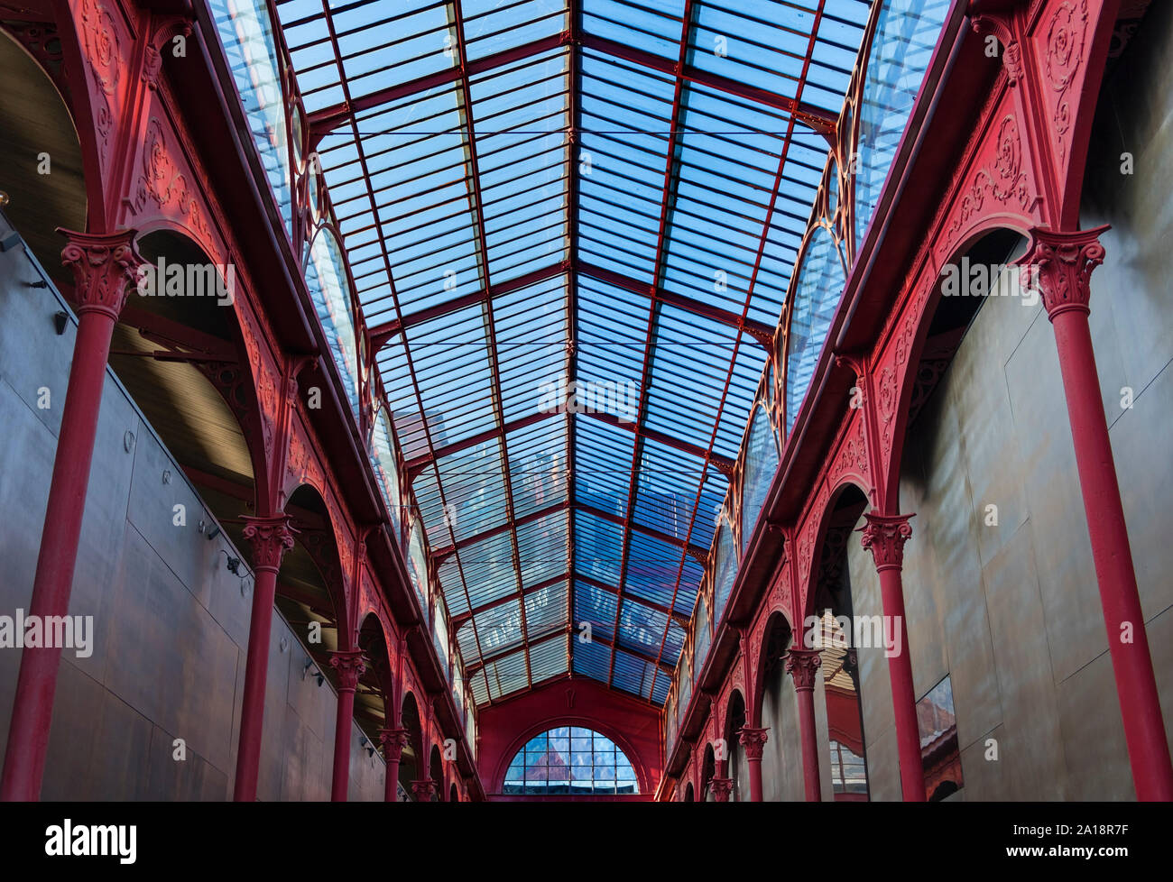 Mercado Ferreira Borges market building Porto Portugal Stock Photo - Alamy