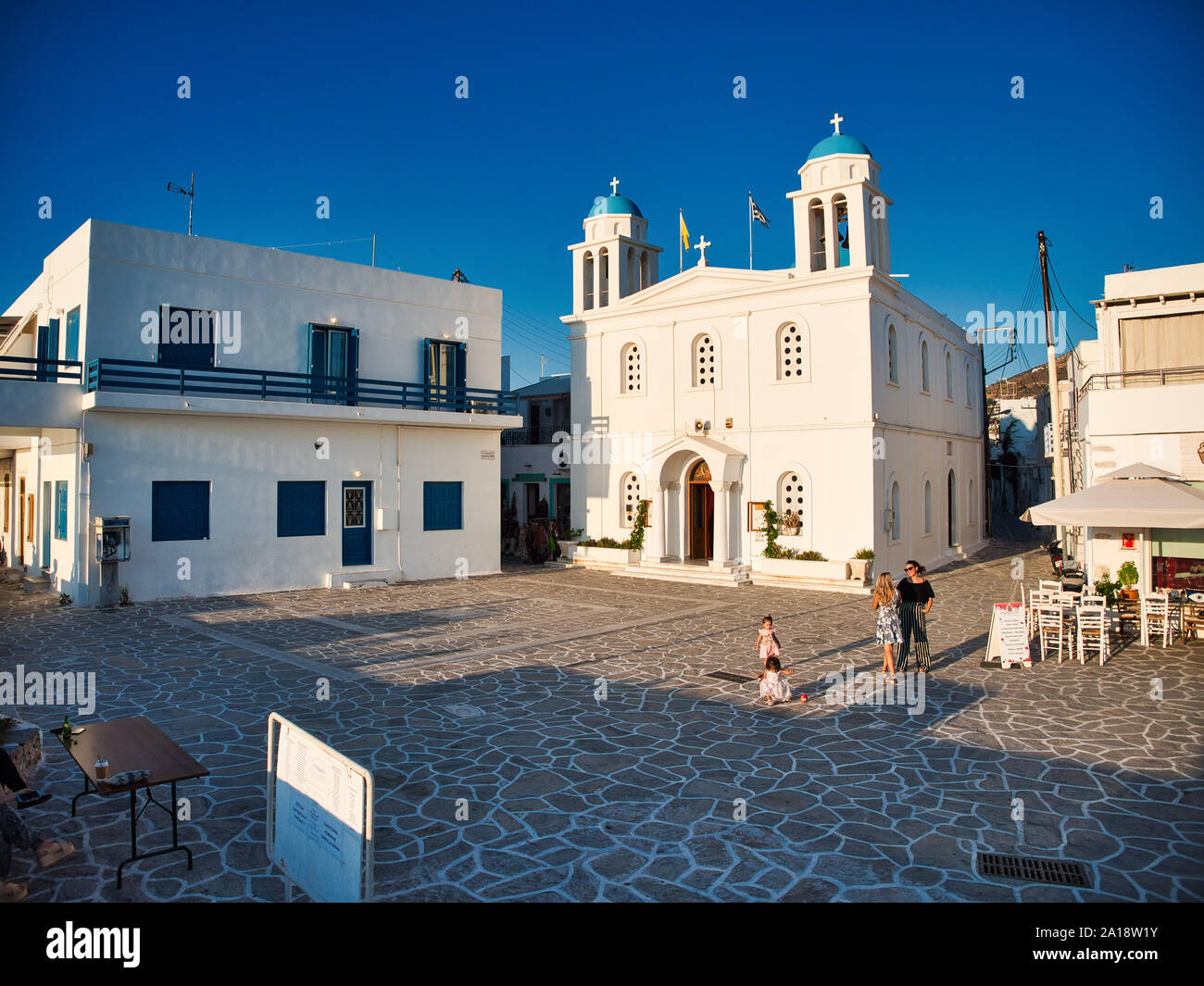 Streets paros hi-res stock photography and images - Alamy