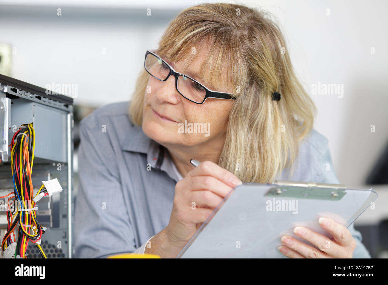 Mature woman power tool hi-res stock photography and images - Alamy