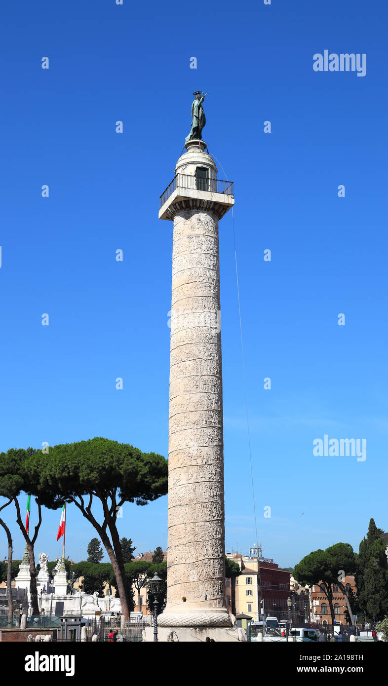 Trajans column ancient roman hi-res stock photography and images - Alamy