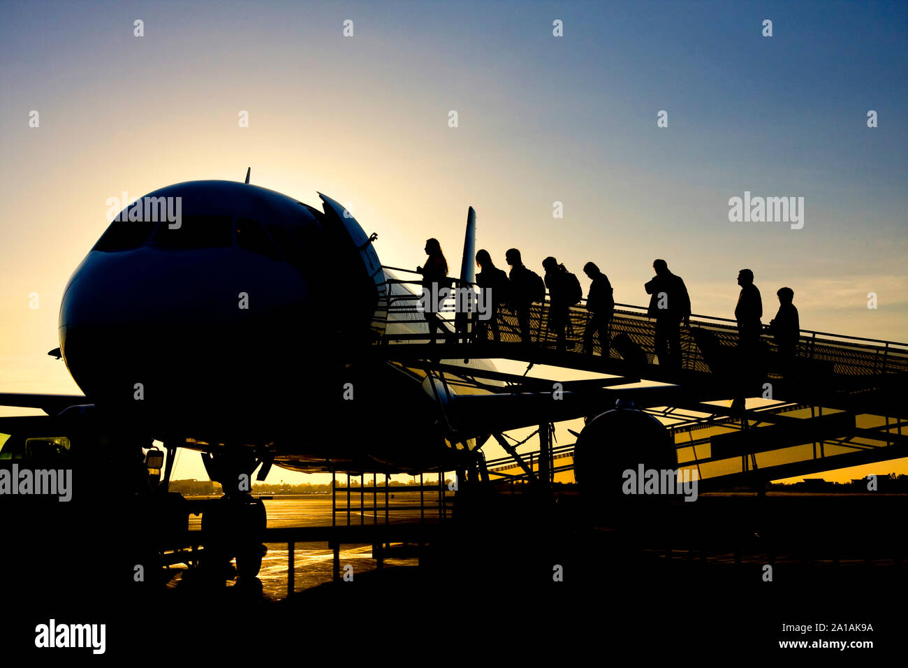 Passengers airstairs hi-res stock photography and images - Alamy