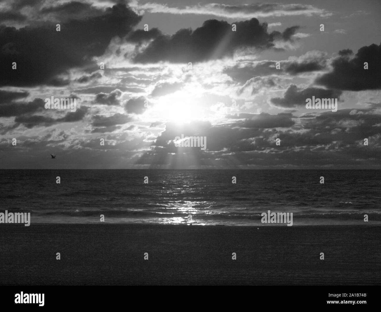 Dawn breasking hi-res stock photography and images - Alamy