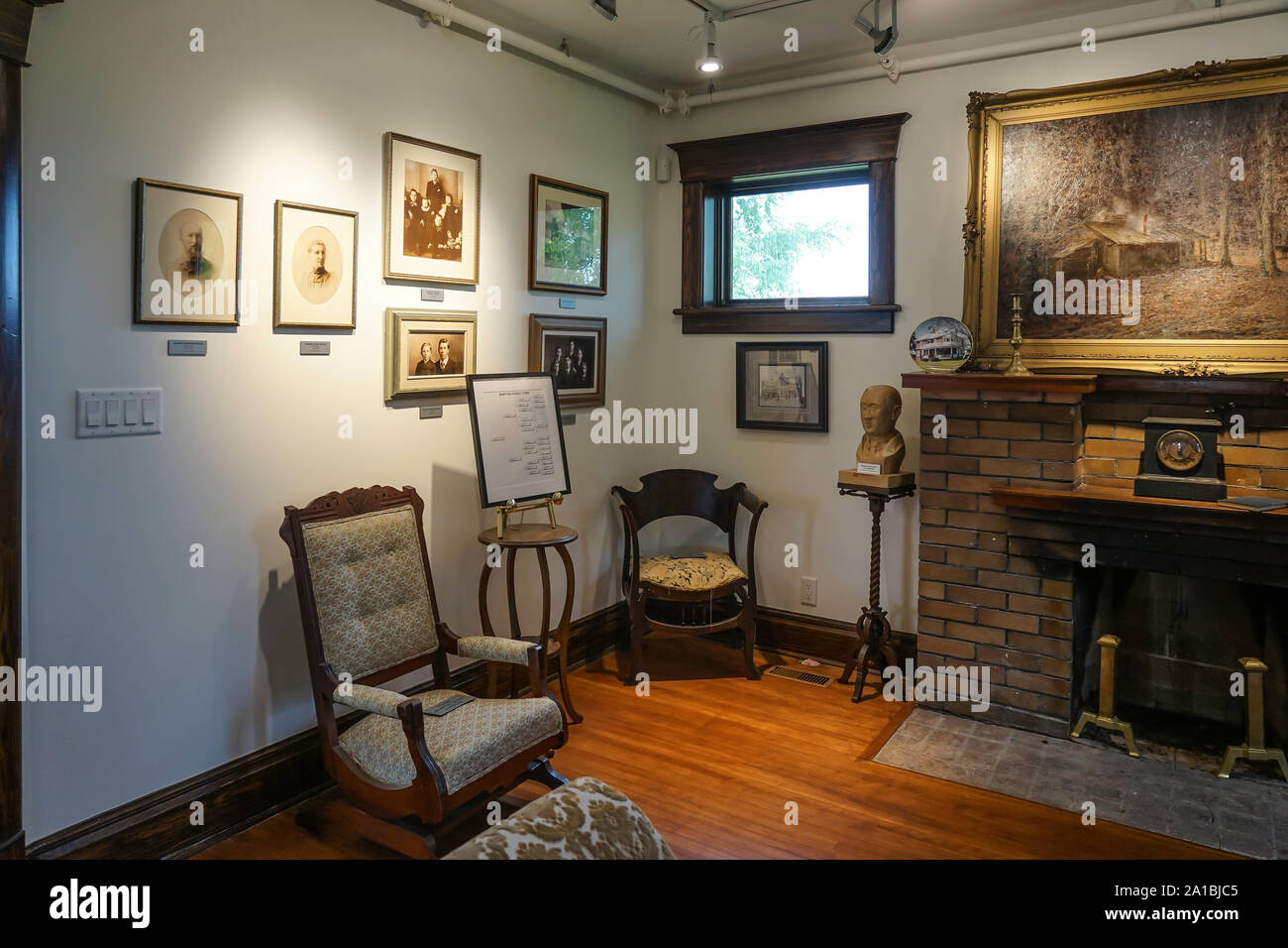 Charles best and sir frederick banting hi-res stock photography and ...