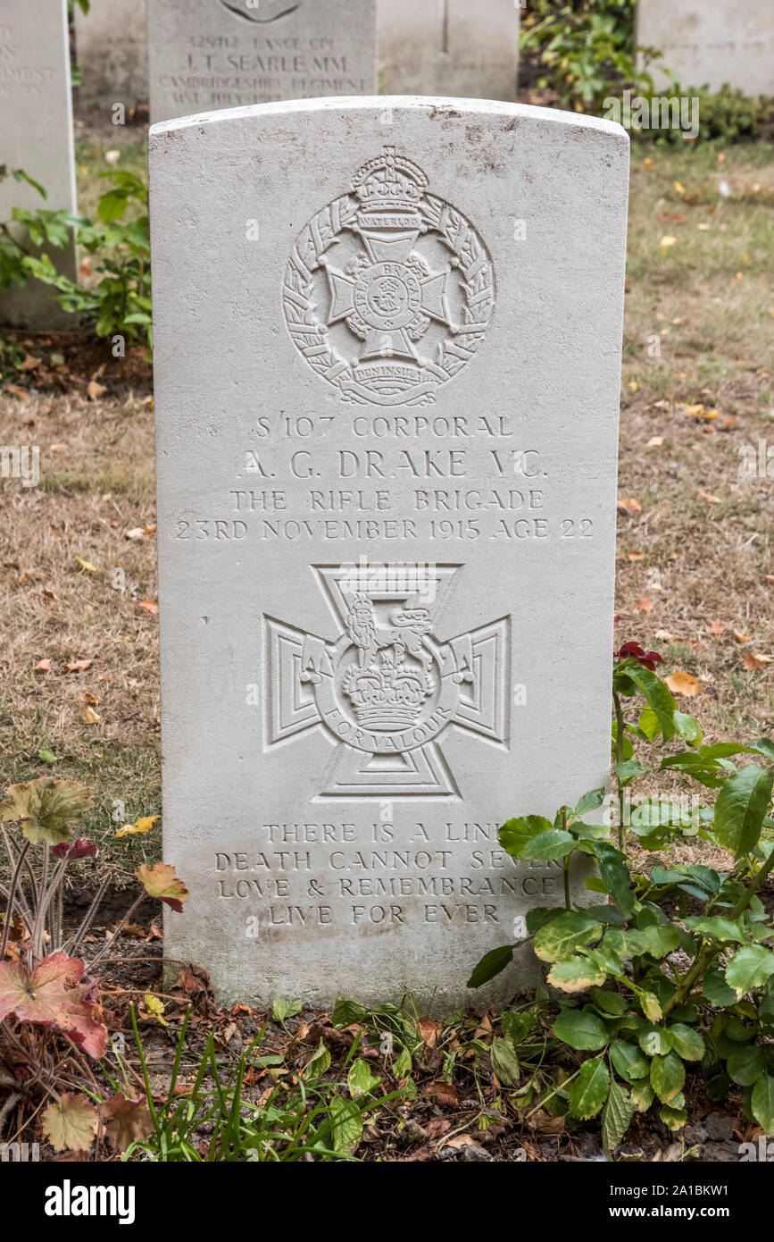 Alfred george drake vc hi-res stock photography and images - Alamy