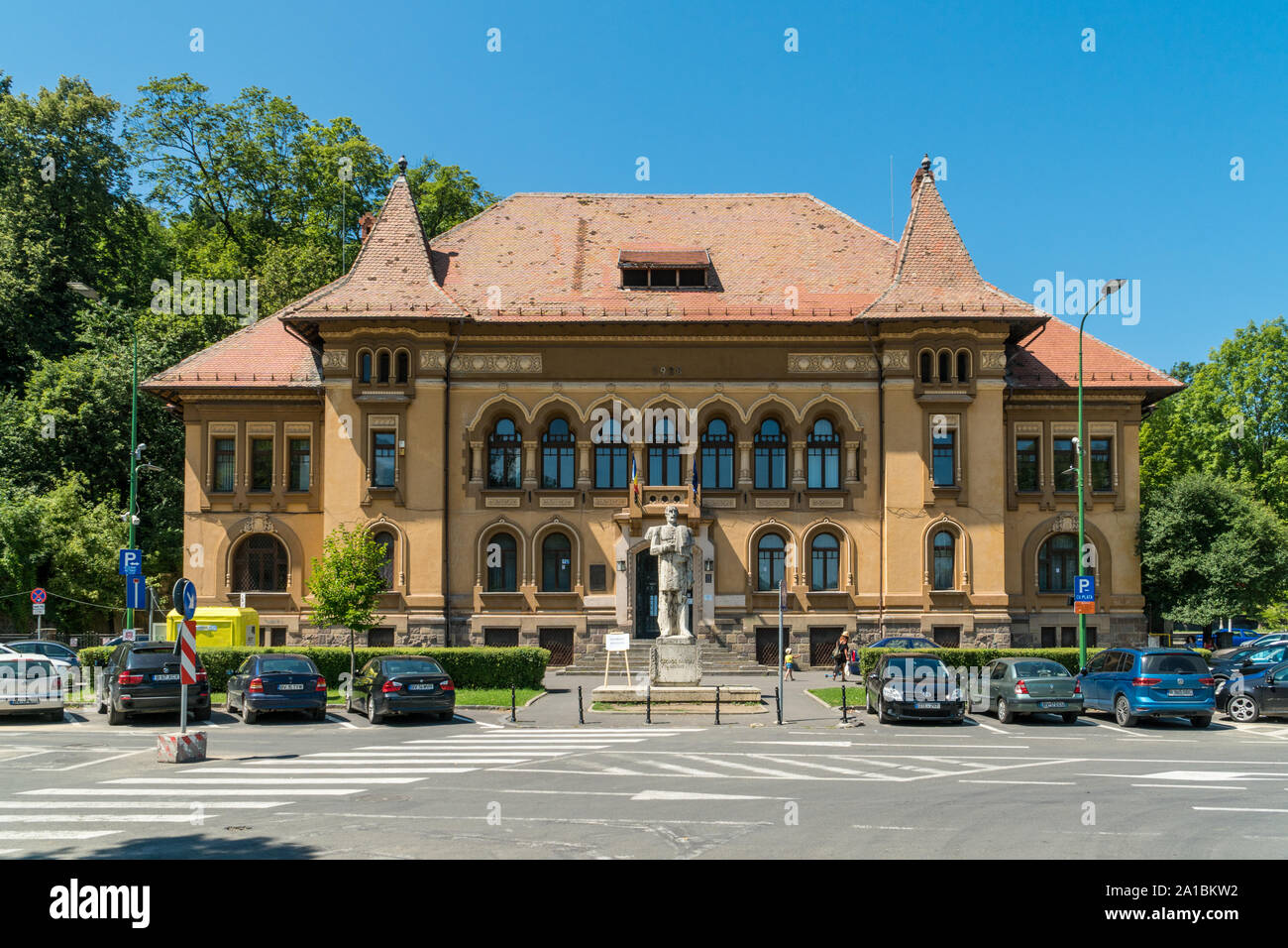 Biblioteca judeteana george baritiu brasov hi-res stock photography and  images - Alamy