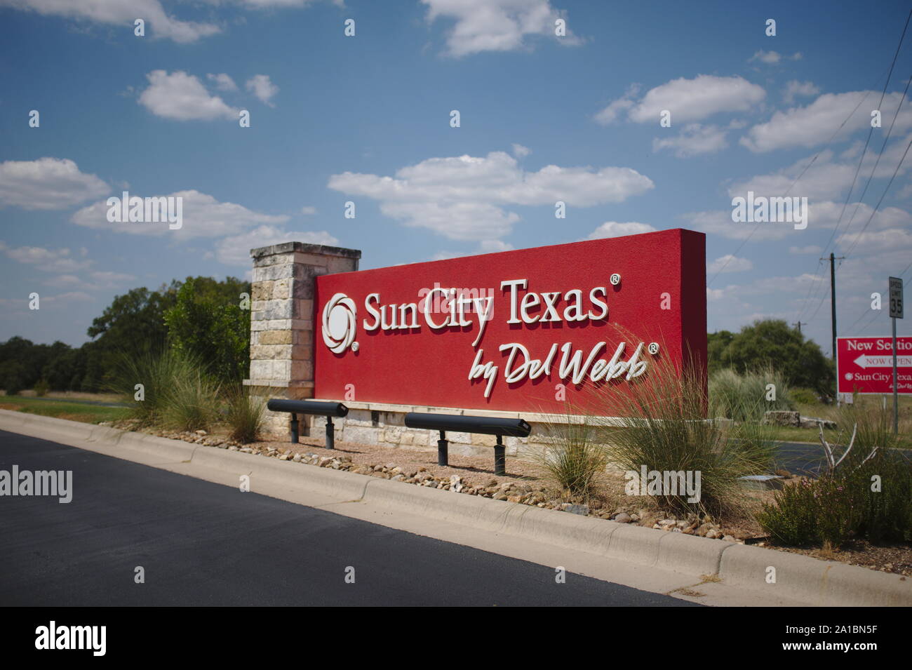 Georgetown, Texas / USA - September 6th, 2019 : The entrance sign to Sun City retirement community at the corner of Sun City Blvd and TX Hwy 195. Stock Photo