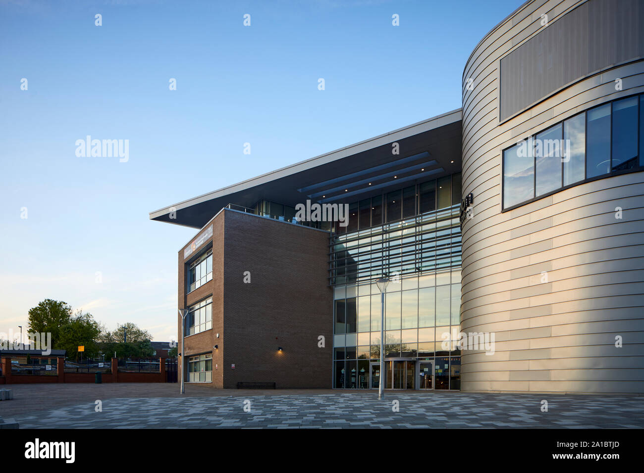 Clarendon road hires stock photography and images Alamy