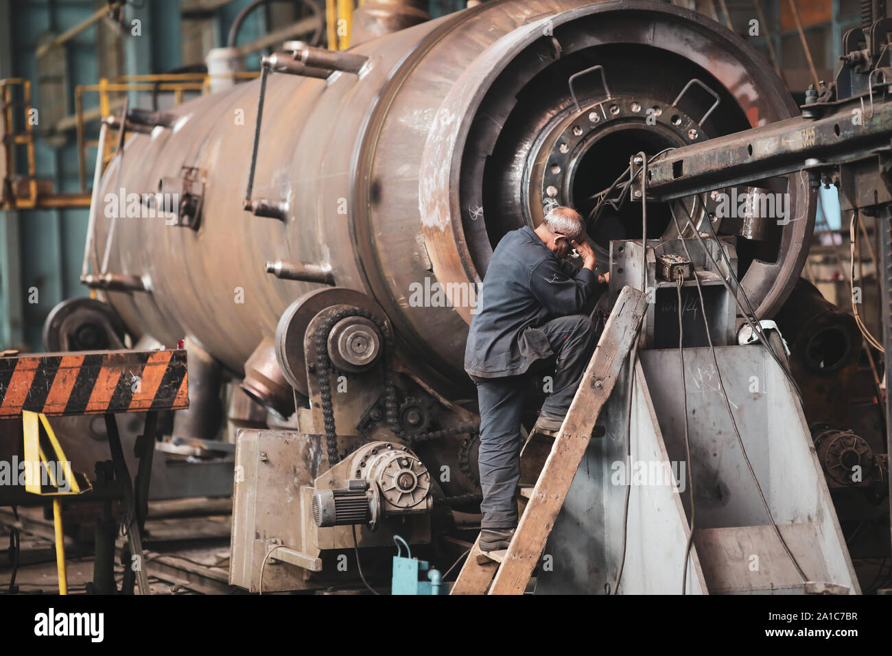 Old technology that still works hi-res stock photography and images - Alamy