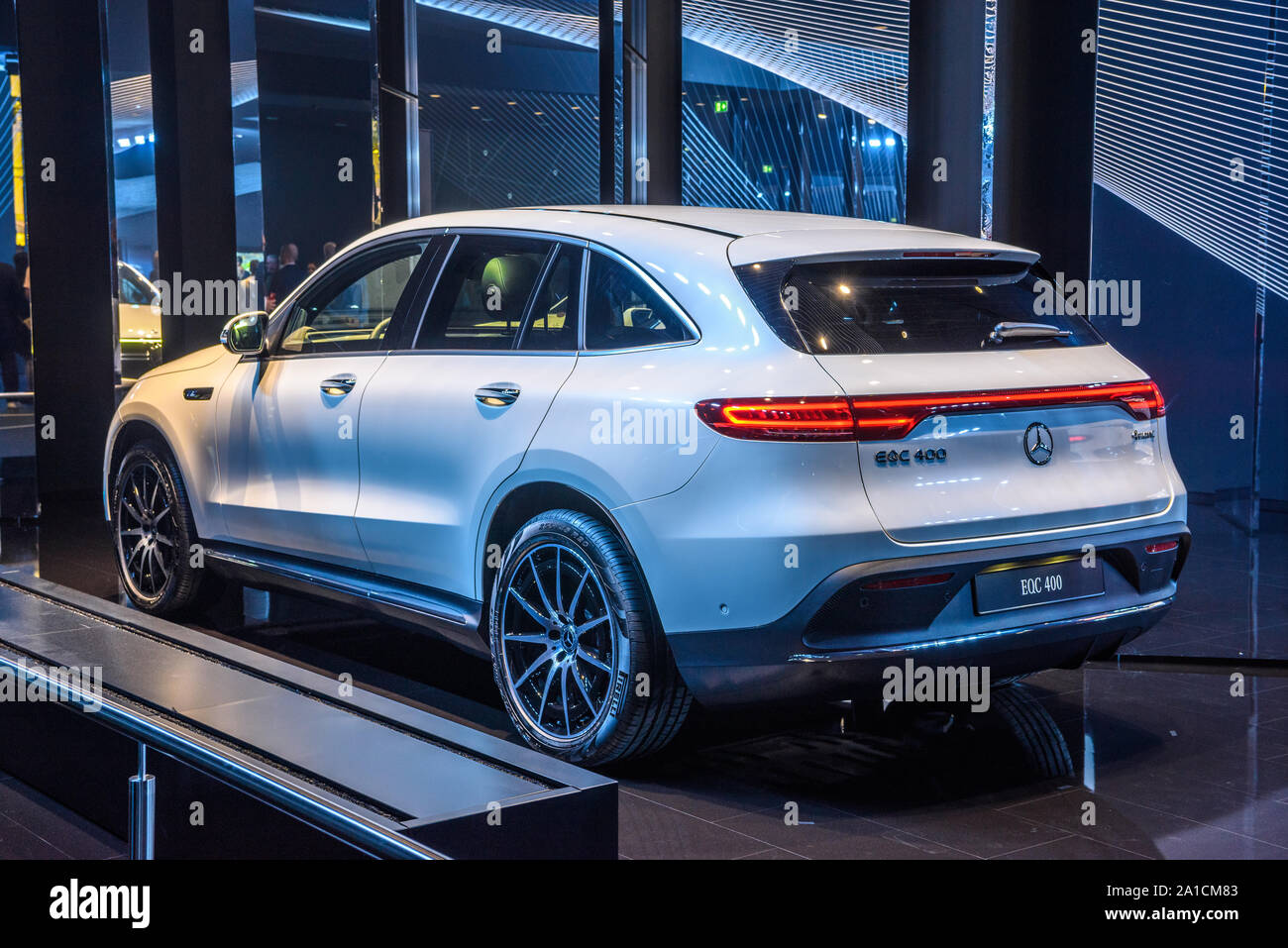 Mercedes benz eqc 400 hi-res stock photography and images - Alamy