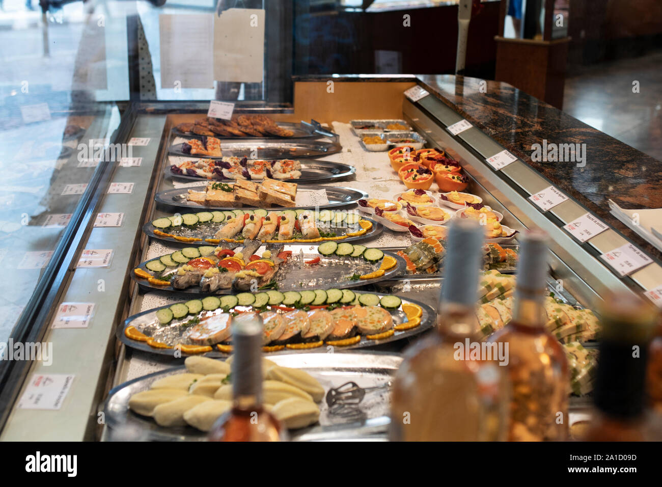 Traiteur High Resolution Stock Photography And Images Alamy