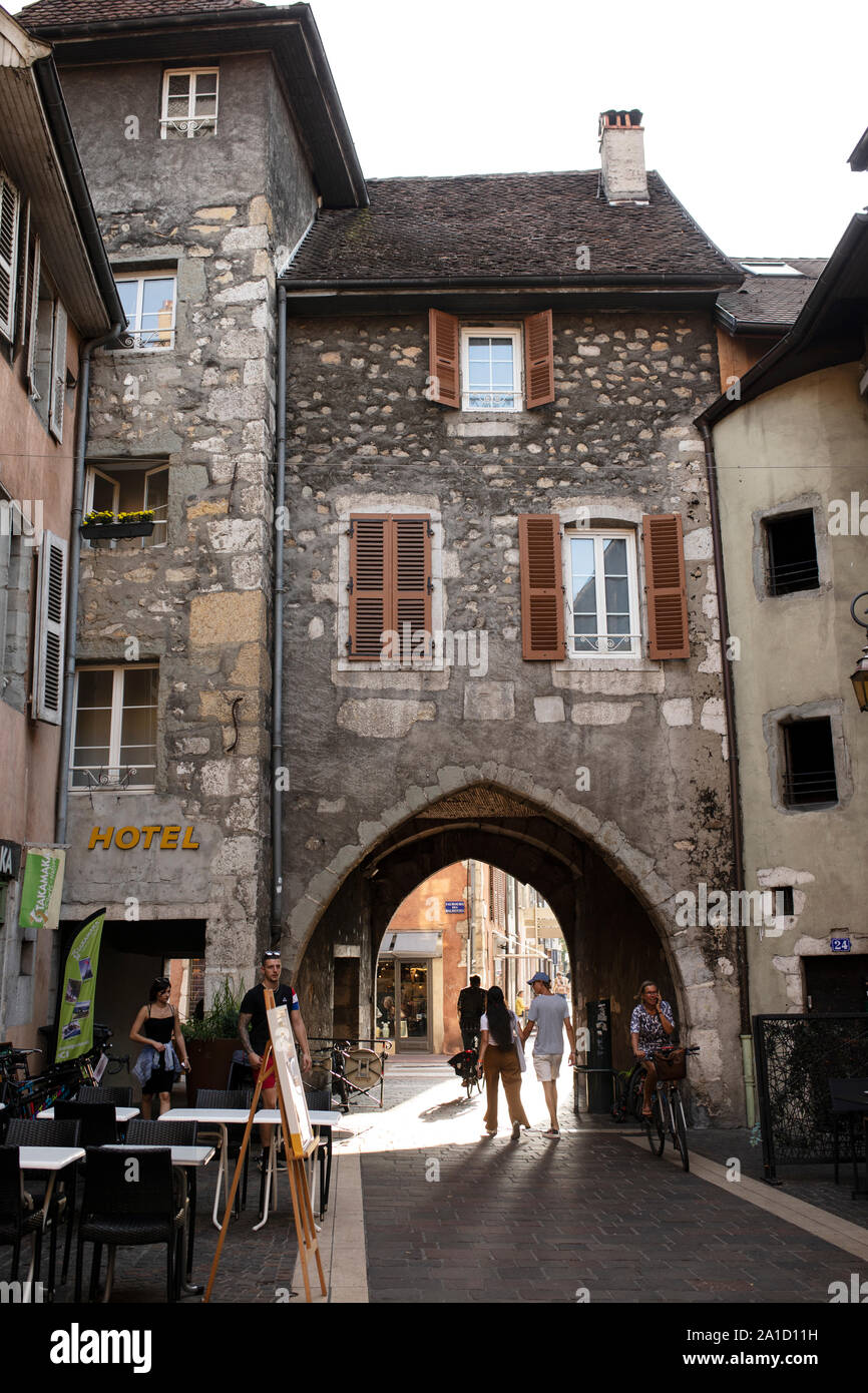 The medieval gate at Faubourg des Balmettes and Faubourg Sainte-Claire in the old town of Annecy, Haute-Savoie, Auvergne-Rhône-Alpes, France. Stock Photo