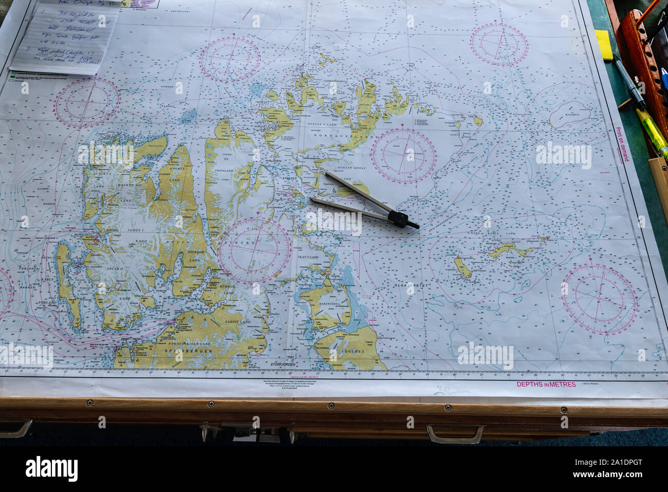 Map and compass on bridge of Expedition - Map And Compass On Bridge Of Expedition Boat Spitsbergen Island Svalbard Archipelago Norway 2A1DPGT 