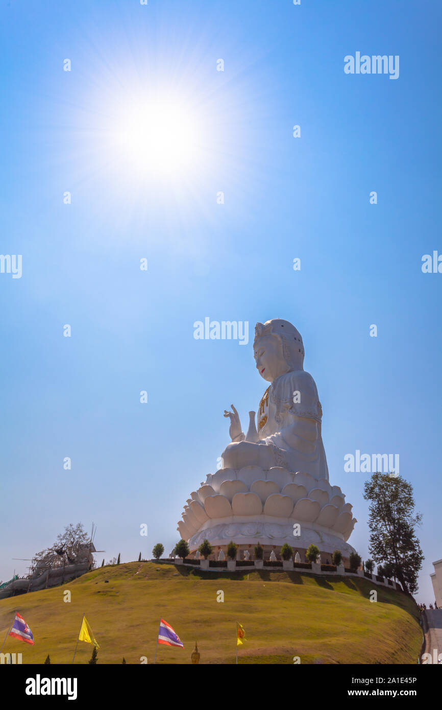 the biggest Guanyin statue in Chinese temple wat Hyua Pla Kang at