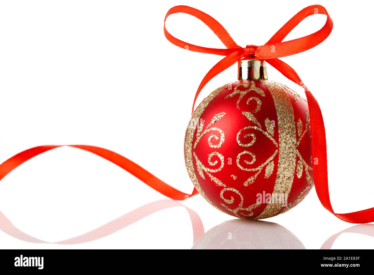 Red Christmas ball with ribbon and bow isolated on white background ...