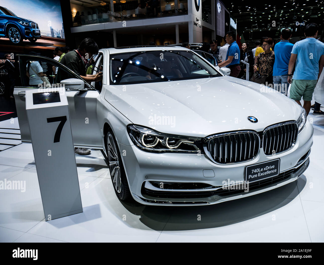 Bmw 740le High Resolution Stock Photography And Images Alamy