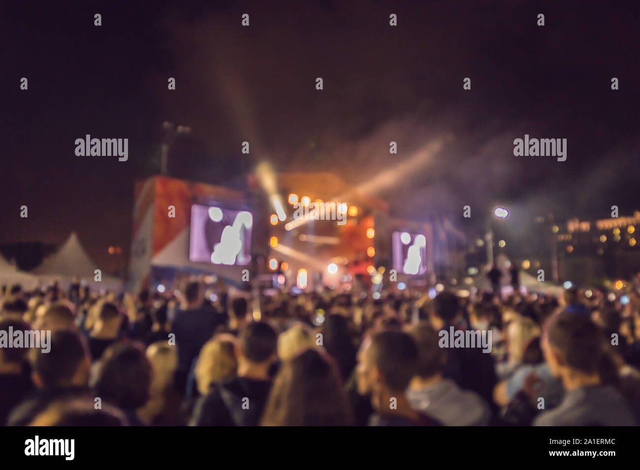 Night Club Crowd Confetti High Resolution Stock Photography and Images ...