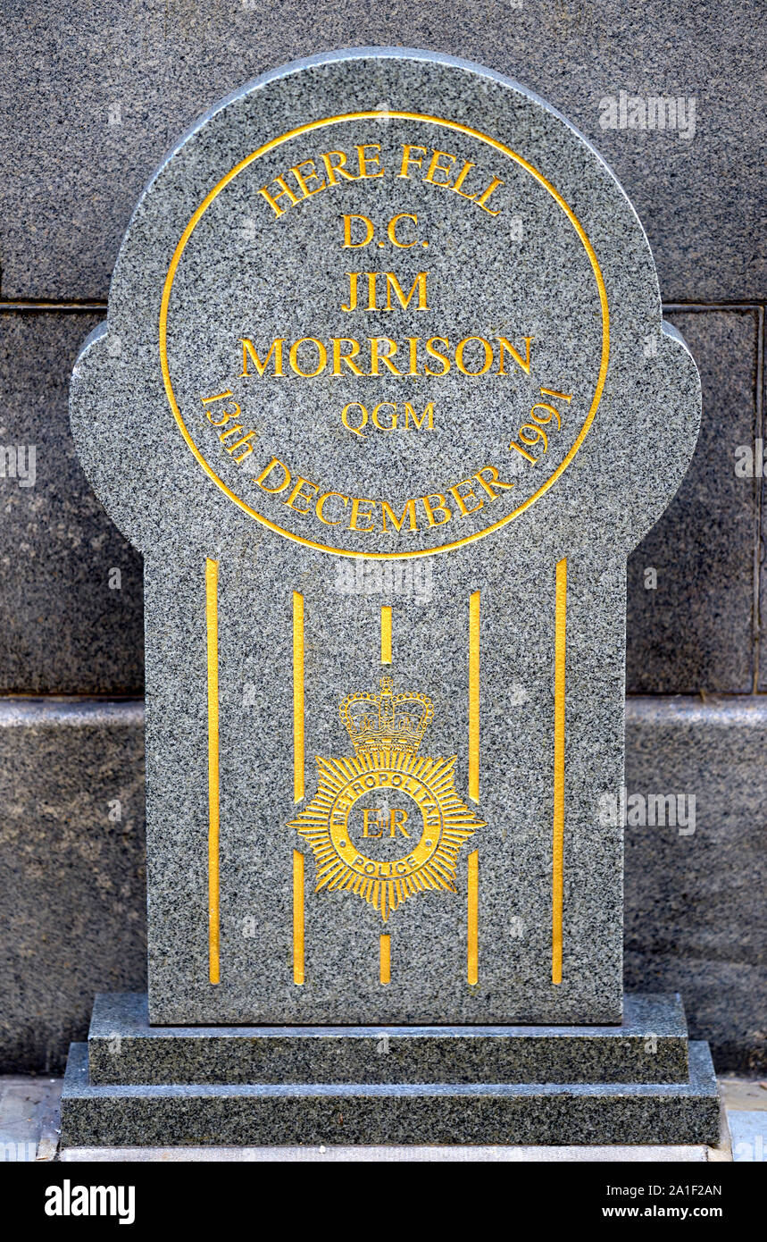 London, England UK. Monument to DC Jim Morrison in India Place. 'Here fell D.C. Jim Morrison, 13 December 1991' Det Con Jim Morrison, 26, was off duty Stock Photo