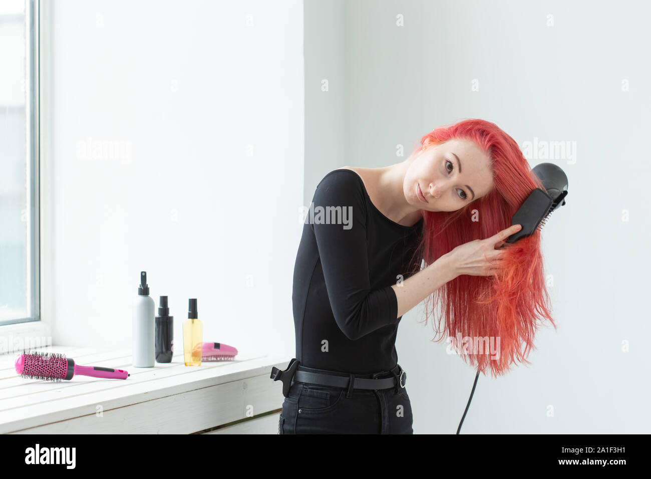 Hairdresser Beauty Salon And People Concept Young Woman Hair