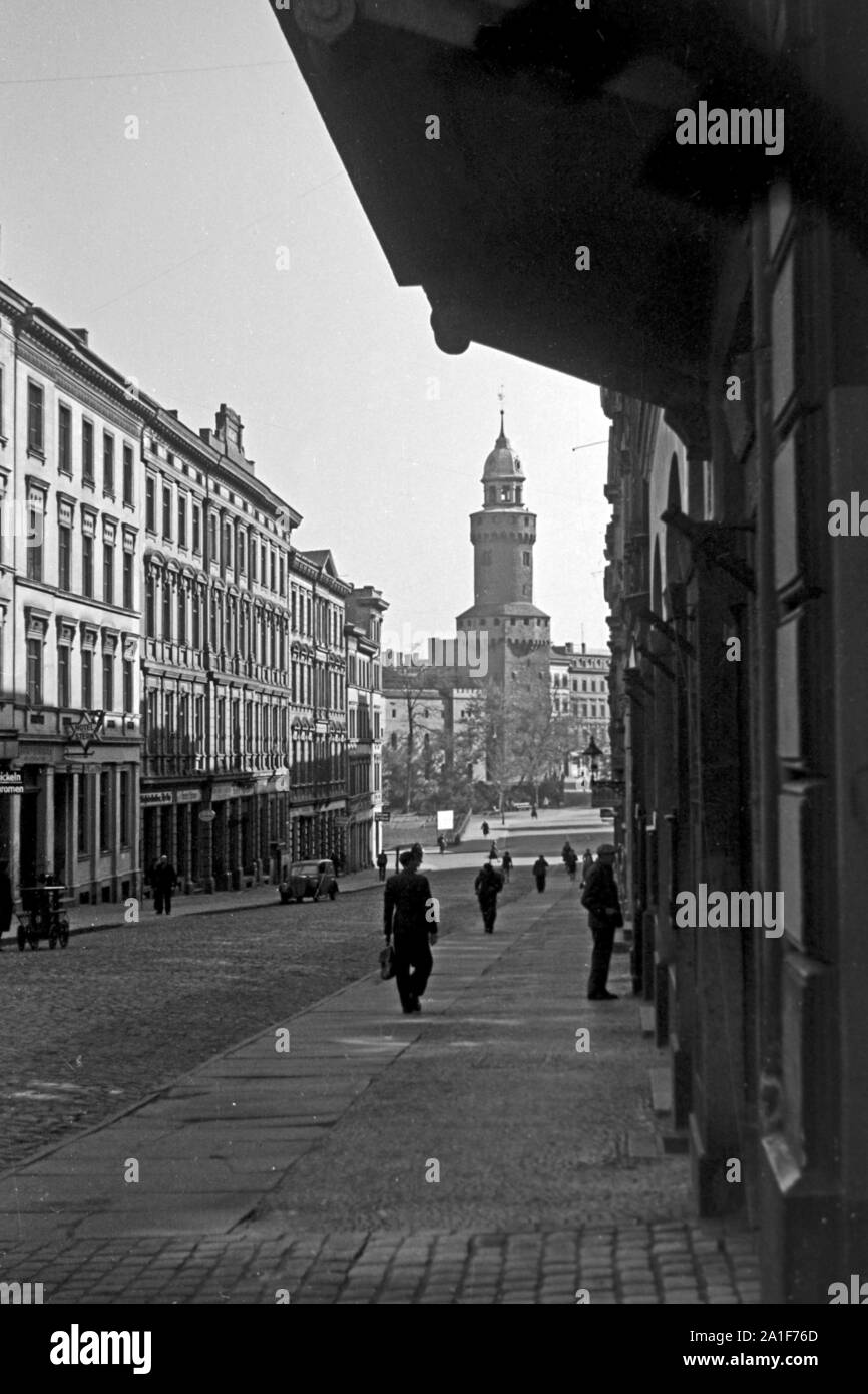 Reichenbacher Turm von Görlitz, Sachsen, Deutschland, 1940er Jahre. Reichenbacher tower of Goerlitz, Saxony, Germany, 1940s. Stock Photo