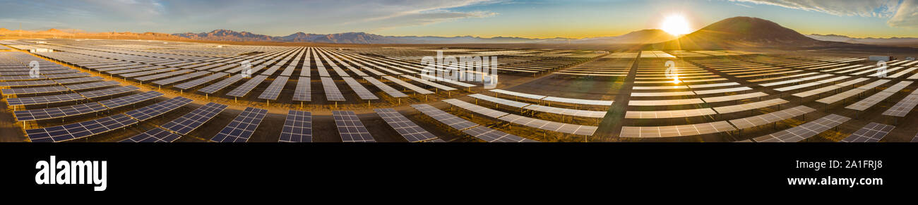 Solar panels in atacama desert hi-res stock photography and images - Alamy