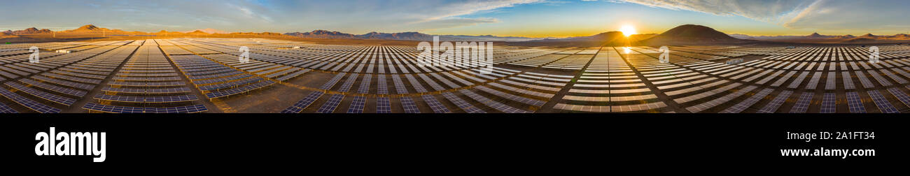 Solar panels in atacama desert hi-res stock photography and images - Alamy