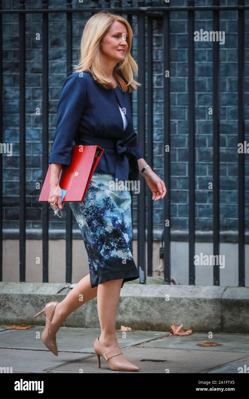 Esther Mcvey Hi res Stock Photography And Images Alamy esther-mcvey-hi-res-stock-photography-and-images-alamy