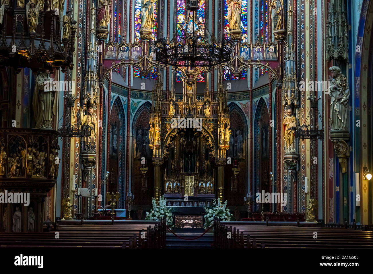 Beautiful front medieval altar hi-res stock photography and images - Alamy