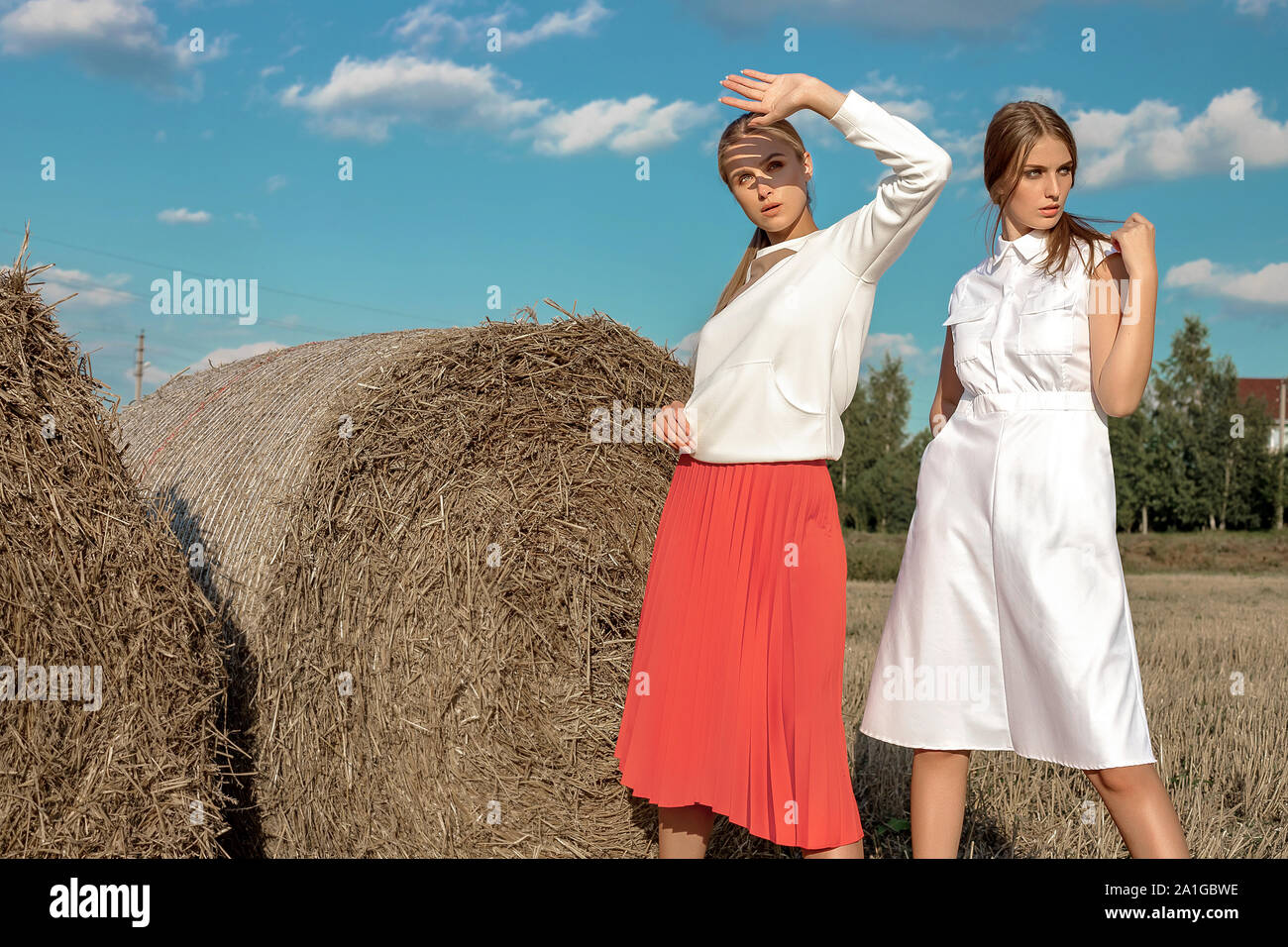 Straw dress hi-res stock photography and images - Alamy