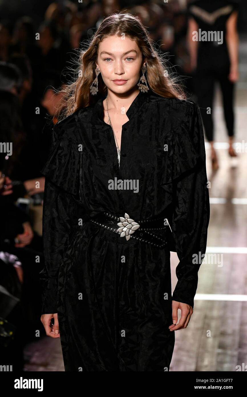 Paris, France. 26th Sep, 2019. Gigi Hadid at ISABEL MARANT SS20 Runway during Paris Fashion Week - Paris, France 26/09/2019 | usage worldwide Credit: dpa/Alamy News Stock Photo - Alamy