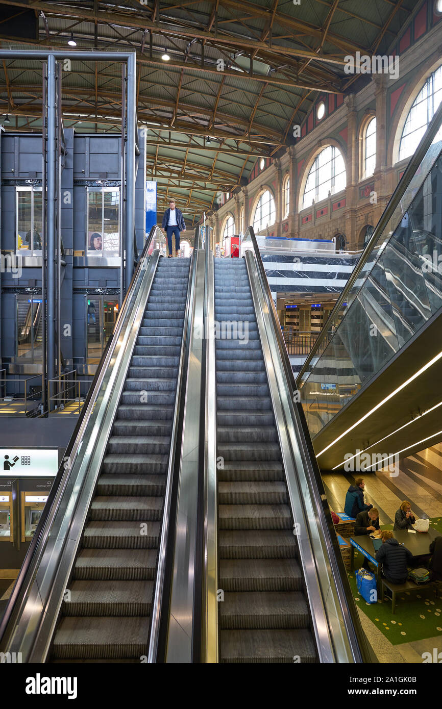 ShopVille-Zurich main station – shop in the main station