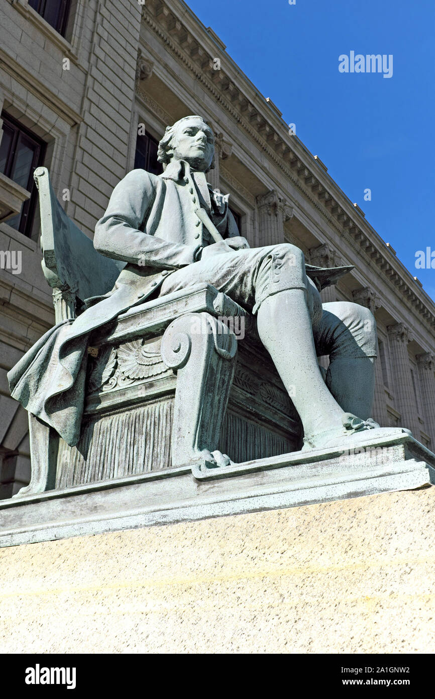 Bronze statue alexander hamilton hires stock photography and images Alamy