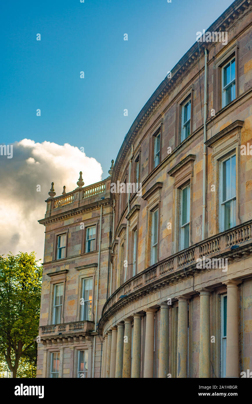 Sandstone Curved Terrace Flats in the West End of Glasgow Stock Photo