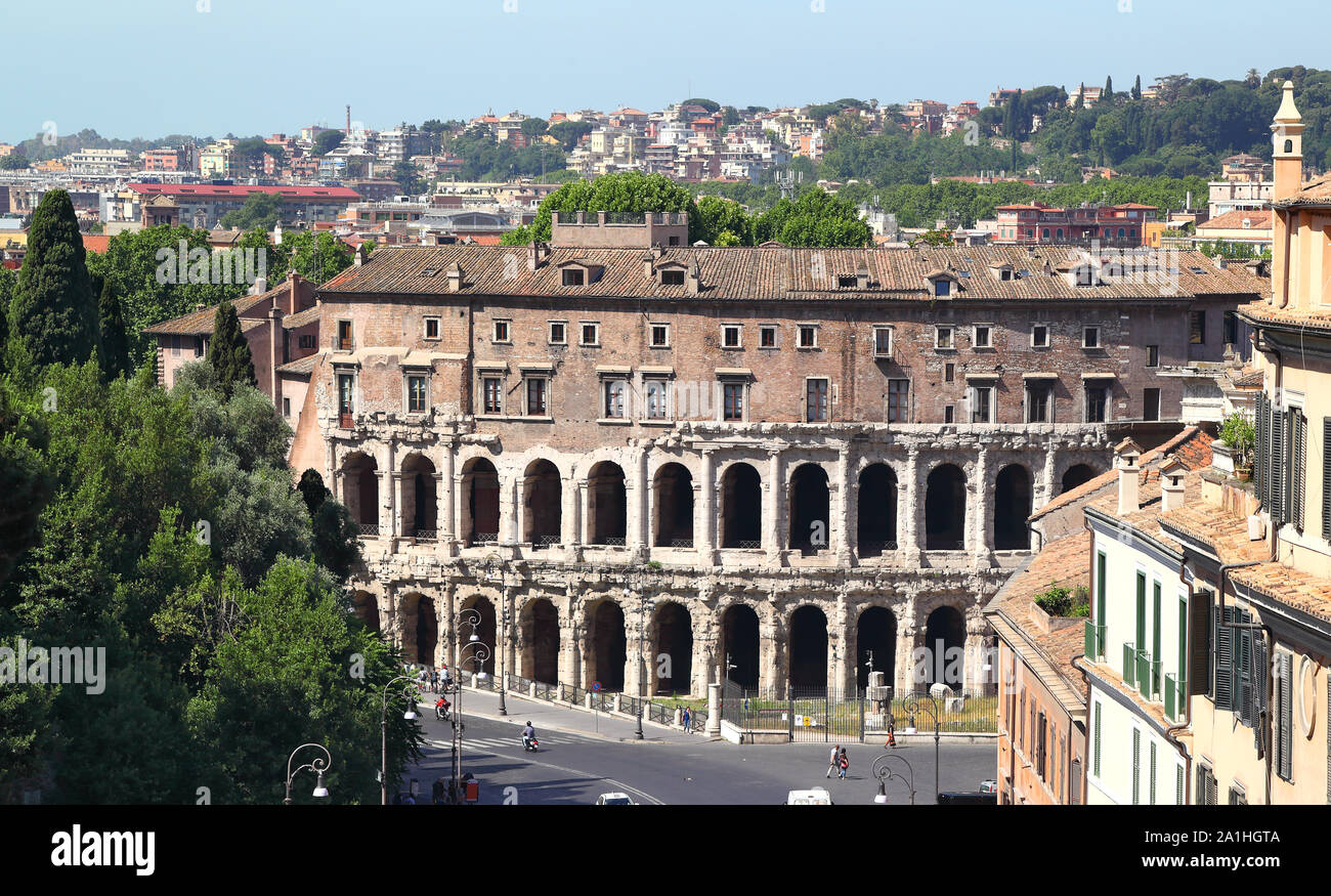 Rome street looking towards the Teatro Di Marcello Stock Photo