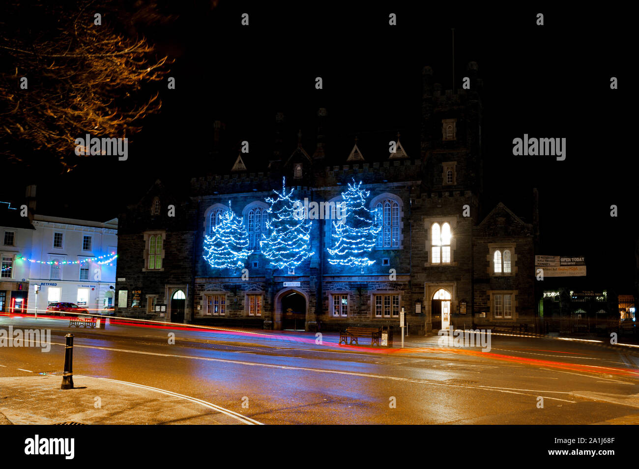 Tavistock Town Hall and Bedford Square, Tavistock, Devon Stock Photo