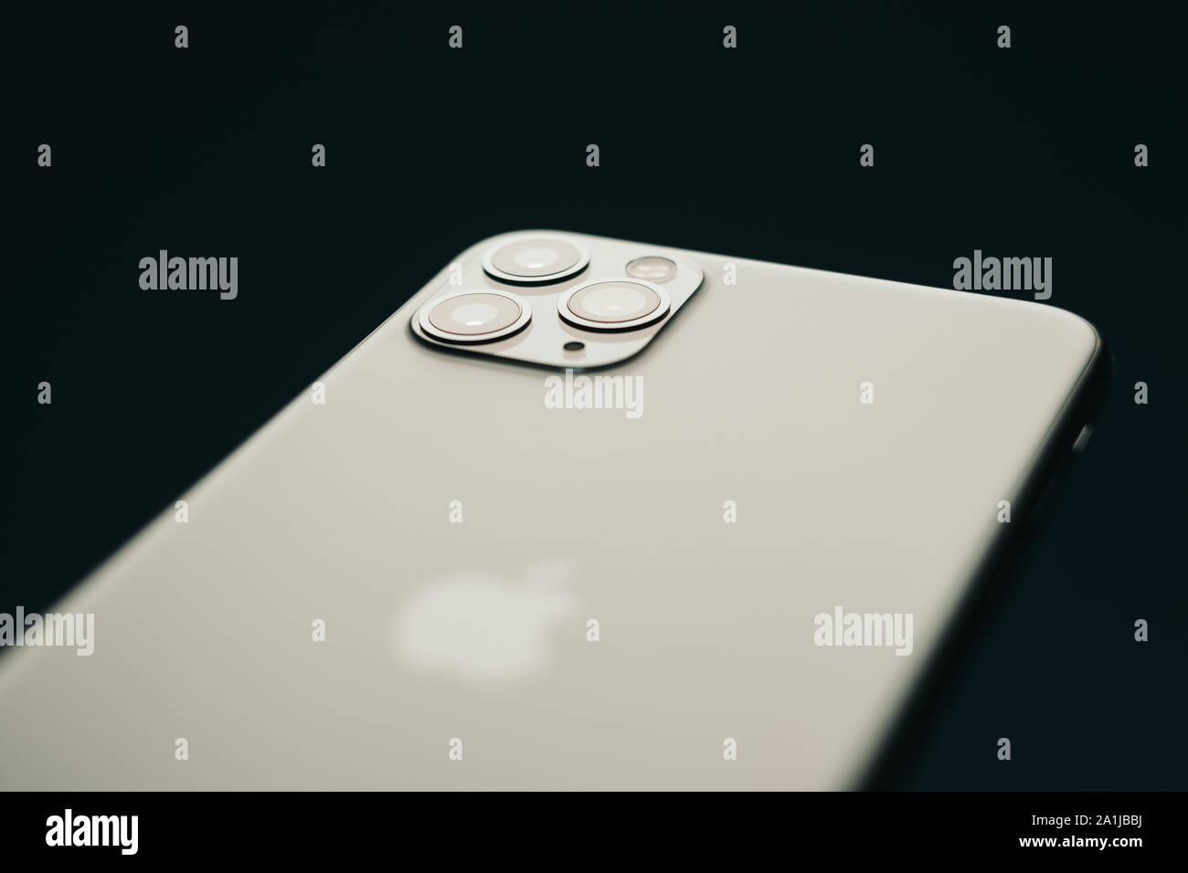 11 Pro Max Iphone Hi Res Stock Photography And Images Alamy