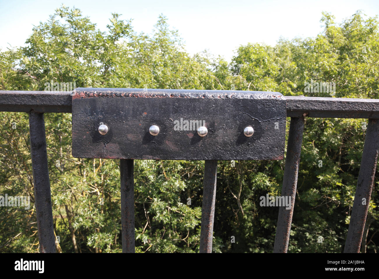 Detail of the railing next to the towpath on Pontcysyllte Aqueduct which carries the Llangollen Canal over the river Dee Stock Photo