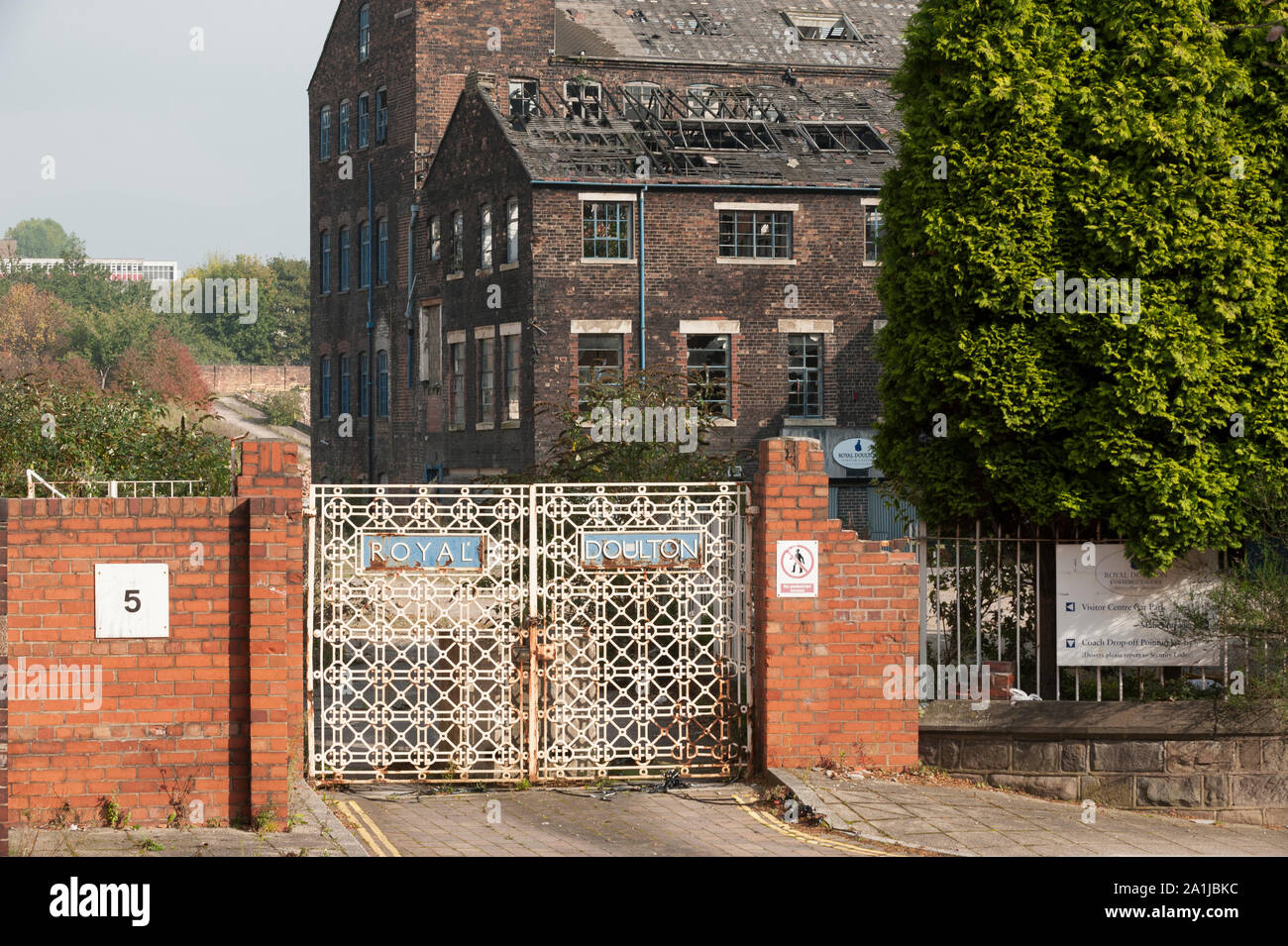 Recession, Stoke-on-Trent, Britain The old Royal Doulton factory, Niles Street, Burslem, Stoke-on-Trent. Stock Photo