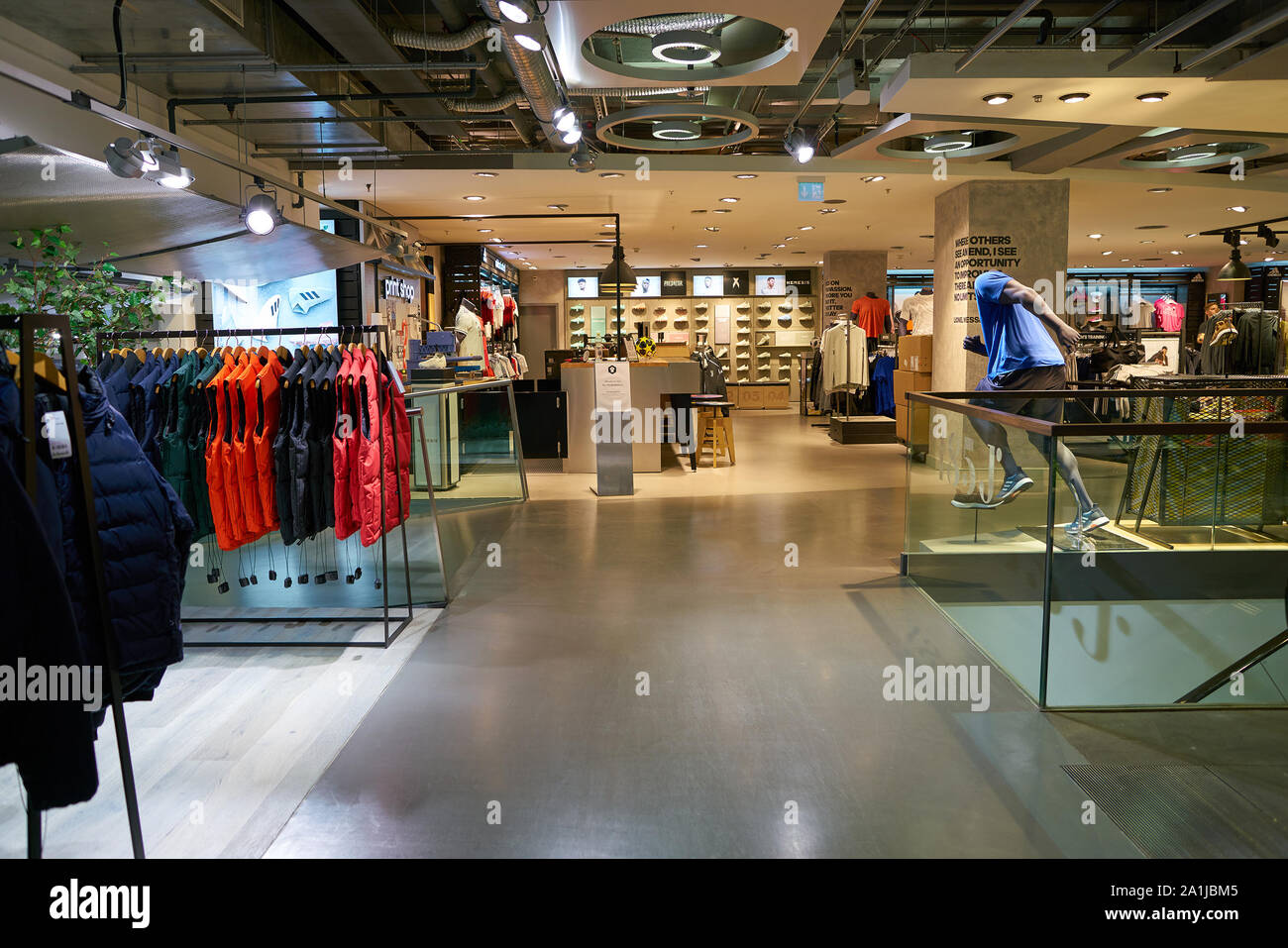 Adidas store interior hi-res stock photography and images - Page 7 - Alamy