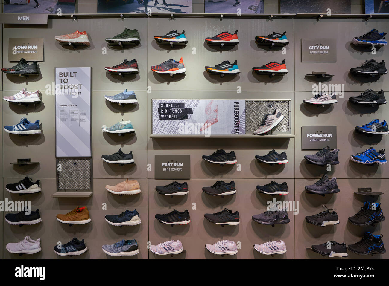 ZURICH, SWITZERLAND - CIRCA OCTOBER, 2018: footwear on display at Jelmoli  department store in Zurich Stock Photo - Alamy