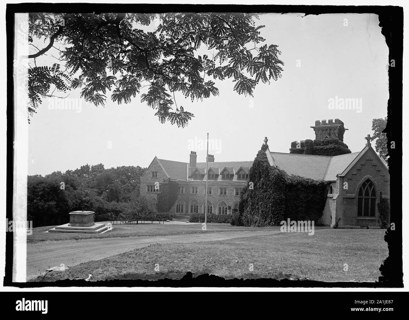 St albans cathedral Cut Out Stock Images & Pictures Alamy