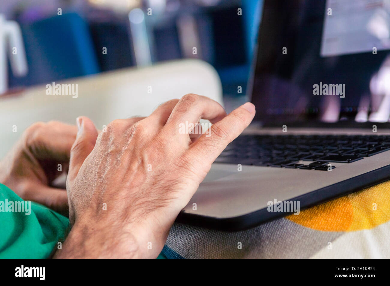 how to use touchpad while typing