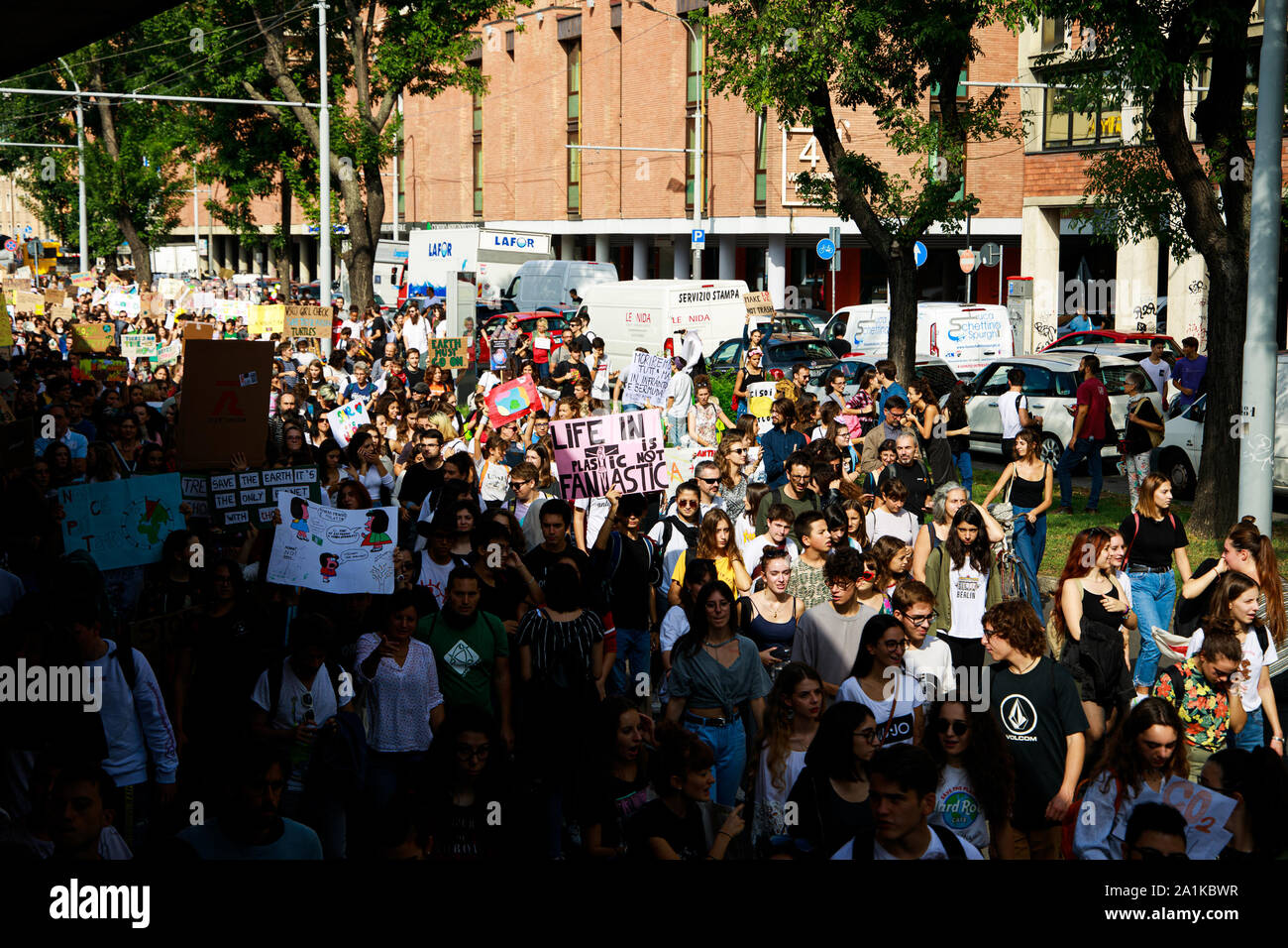 Bologna, Italy. 27 September, 2019. Thousands of students took to the streets to protest for the ''Fridays for Future'' world event on September 27, 2019 in Bologna, Italy. Credit: Massimiliano Donati/Alamy Live News Stock Photo