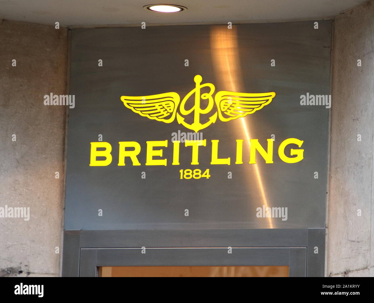 new breitling logo