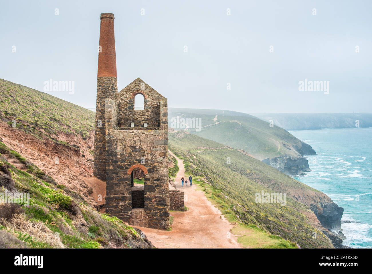 Towanroath Engine House, part of Wheal Coates Tin Mine on the Cornish coast near St Agnes, Cornwall, England. UK. Stock Photo