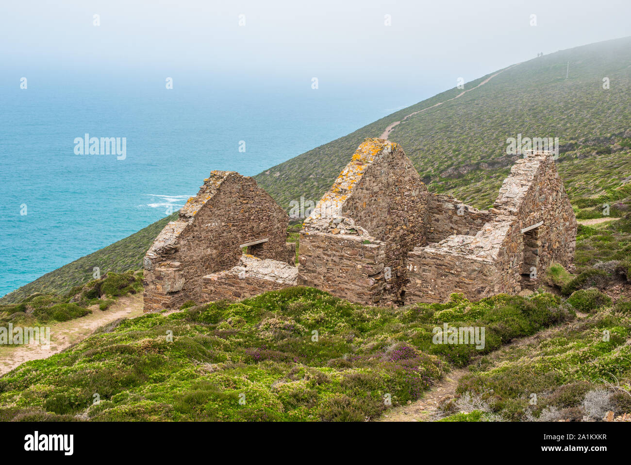 Towanroath Engine House, part of Wheal Coates Tin Mine on the Cornish coast near St Agnes, Cornwall, England. UK. Stock Photo