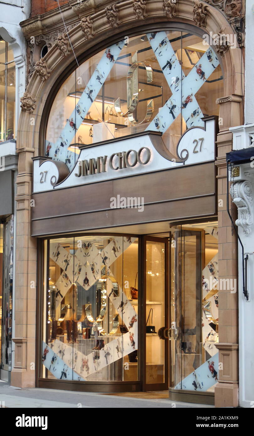 September 26 2019 London United Kingdom Jimmy Choo store in the Luxury Fashion and Jewellery shopping area on London s New Bond Street. Credit Image Keith Mayhew SOPA Images via ZUMA Wire Stock